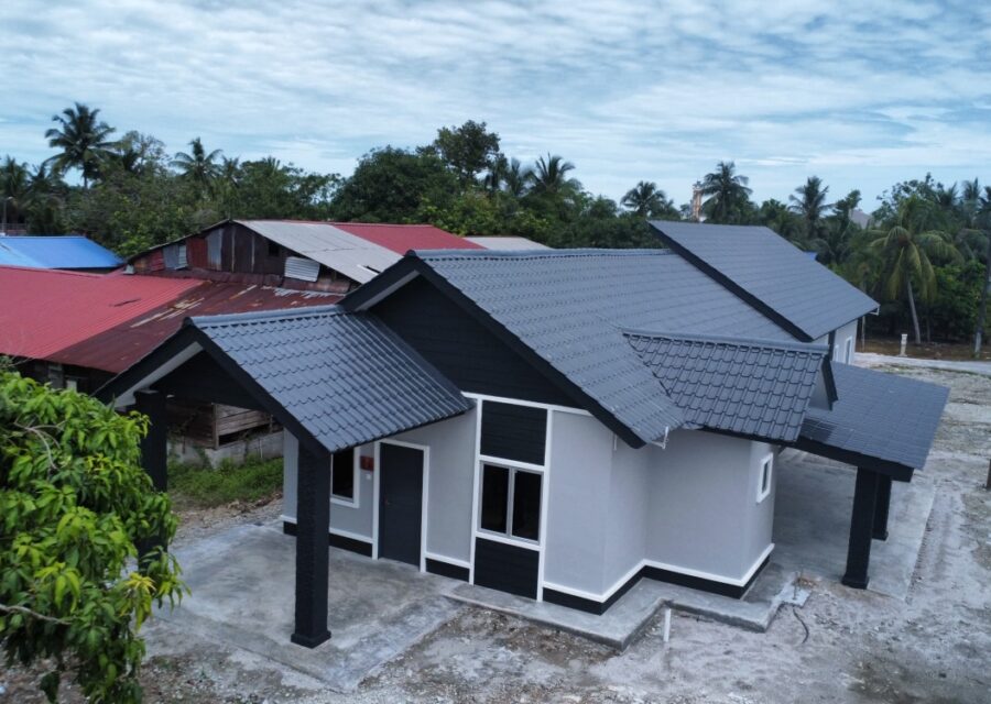 Lagenda Merak (Anizah Rahmad)